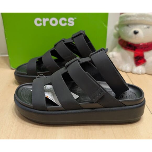 CROCS Black Brooklyn Luxe Gladiator Sandals Women's Size 9 NIB - Picture 3 of 14